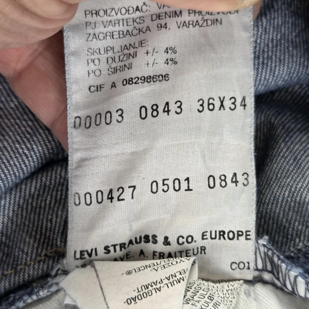 Levis 11790 important